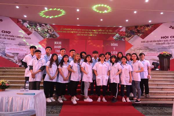 Cao đẳng công nghệ Y - Dược Việt Nam
