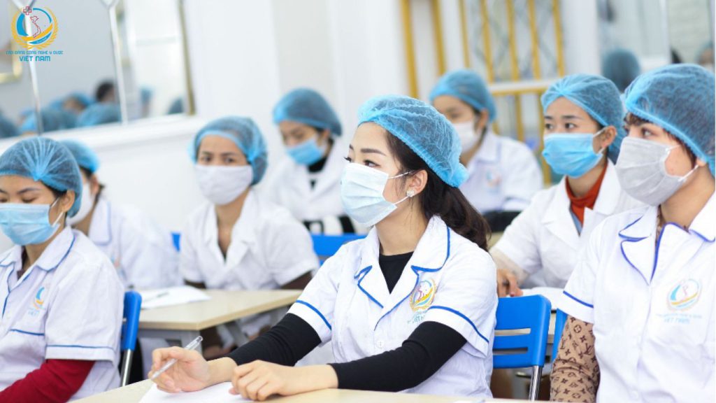 Chứng Nhận Tập huấn An Toàn Y Tế: Điều Kiện Bắt Buộc Cho Hành Nghề Thẩm Mỹ & Spa